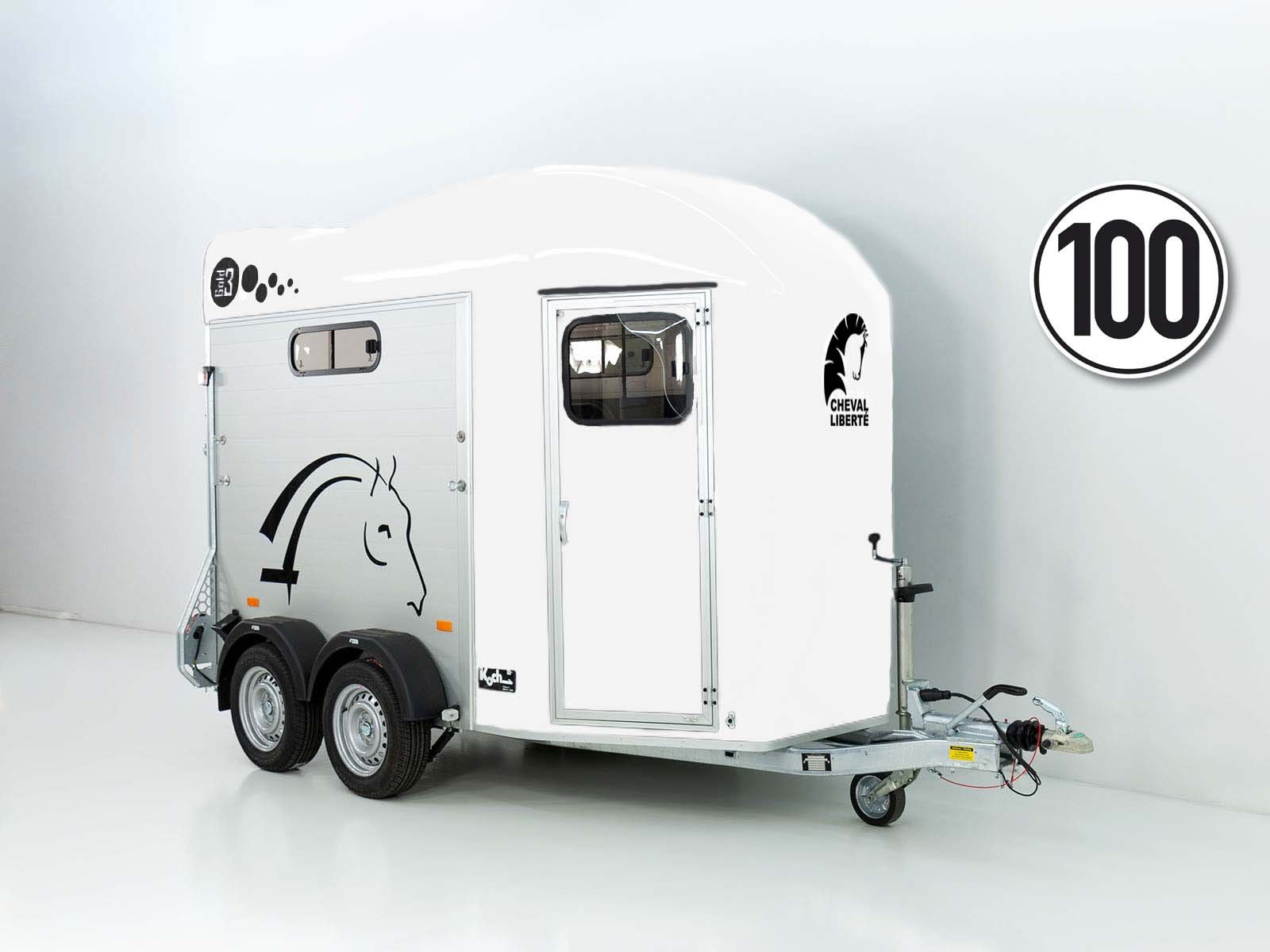 15-cheval-2.jpg Cheval Liberte Pferdeanhänger GOLD 3 | Premium | Pullman 2 | Sattelkammer | weiß-Neu – Bild 1