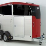 Ifor Williams Pferdeanhänger HBX 511 | Sattelkammer | Neues Modell | Rot-Neu
