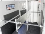 Cheval Liberte Pferdeanhänger Touring Country|Sattelkammer|Frontausstieg|olivgrün-Neu – Bild 8
