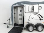 Cheval Liberte Pferdeanhänger Touring Country|Sattelkammer|Frontausstieg|grau-Neu – Bild 5