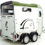Cheval Liberte Pferdeanhänger Touring Country| Pullman-Fahrwerk| Frontausstieg| olivgrün-Neu