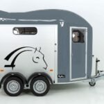 Cheval Liberte Pferdeanhänger GOLD 3|Premium|Pullman 2|Sattelkammer|grau-Neu